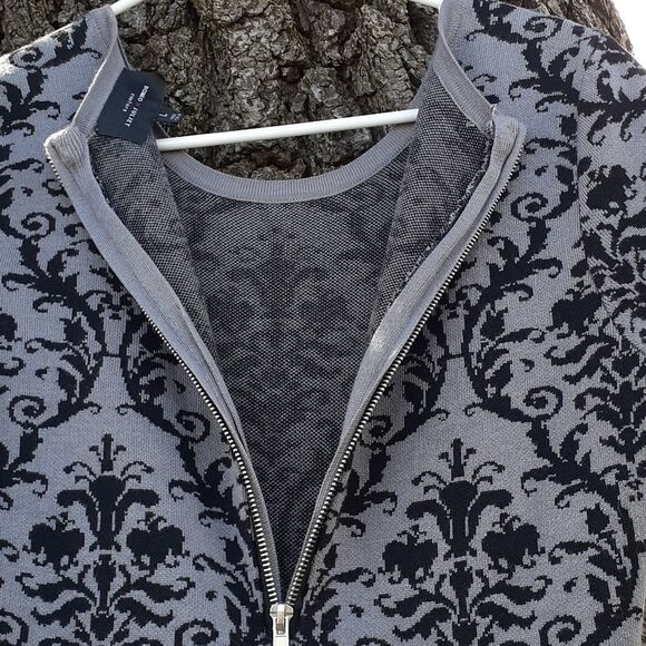 Romeo & Juliet Couture Fleur de Lis Sweater Dress - Picture 8 of 9